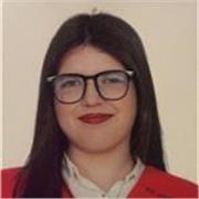 Adolescente graduada en la ESO que puede enseñar a niños de primaria