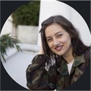 I’m a Senior Interior Designer in London, teaching practical interior design for students and juniors.