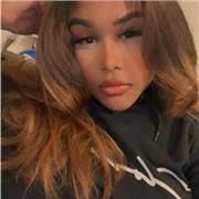 Native Spanish tutor teaches Spanish to primary students.