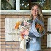 Diplomata presso Liceo Scientifico Fulcieri di Forlì, frequentante corso di laurea di design del prodotto industriale UNIBO