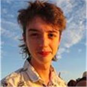 Estudante de engenharia elétrica pela USP dá aulas de reforço de exatas (matemática, física e química) e auxílio pré-vestibular