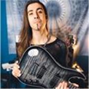 Insegnante di chitarra per tutti i livelli anche online