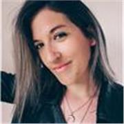 Online-Unterricht mit Englisch-Tutorin, mit jahrelanger englisch-sprachigen Berufserfahrung (Podcasting, Schriftstellerin). 