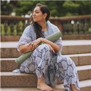 Yogalehrerin mit anerkannten Zertifizierten Ausbildung und 7 Jahre Unterrichtserfahrung