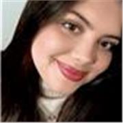 Profesora nativa de español que ofrece clases online a extranjeros. 