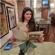 Profesora graduada con más de 5 años de experiencia.