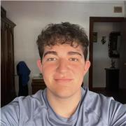 Estudiante de Doble Grado en Ingeniería Mecánica e Ingeniería en Diseño Industrial da clases de Matemáticas, Dibujo Técnico y FyQ