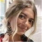 Offro lezioni e supporto pratico a studenti di scuola media e superiore per affrontare più serenamente le gestione dei compiti 
