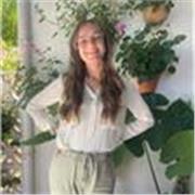 Dietista-nutricionista con formación y experiencia previa en enseñanza de materias relacionadas con el área de la salud.