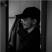 En tant qu'étudiant en art, je serai en mesure de subvenir à vos besoin en terme de connaissances essentiel en dessin