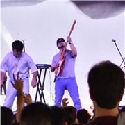 Clases de Bajo Eléctrico en Ventas. Gospel, Jazz, Rock, Blues, Soul. Iniciación hasta Avanzado. Profesor con más de 10 años de experiencia