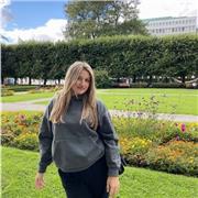 Estudiante de Educación Primaria, puedo hacer repaso y apoyo en todas las materias, incluido inglés (cuento con el b2)