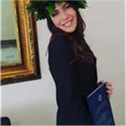 Studentessa laureata triennale in lingue e iscritta all'ultimo anno di magistrale, impartisce lezioni private di inglese a ragazzi delle elementari e delle medie