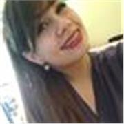 Profesora de castellano imparte clases a niños de todas las edades