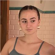 Étudiante en anglais prête à vous aider !