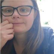 Studentessa di lingue al secondo anno di lingue per le relazioni internazionali offre ripetizioni di inglese e italiano