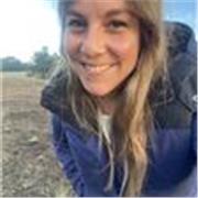 Profesora especialista en 3° y 4° básico, Comunicación efectiva y asertiva, alta experiencia con neurodivergencia