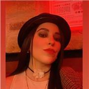 Soy administradora, también estudie y tengo certificados como maquilladora