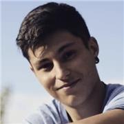 Hola! Mi nombre es Sergio Hernández, soy licenciado en Ciencias de la Actividad Física y el Deporte y también en el Grado de Magisterio en Educación Primaria. Imparto clases de Matemáticas básicas, Lengua y cualquier otra asignatura de apoyo (excepto ingl