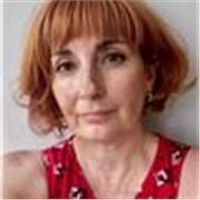 Experienced photographer with a passion for teaching and helping students fulfil their own potential