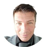 Personal trainer con 25 anni di esperienza