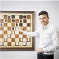 Maestro internacional con gran experiencia como entrenador ofrece clases de ajedrez presenciales y online