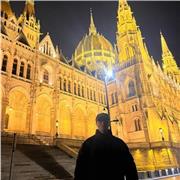 Estudiante de Ingeniería aeroespacial que ofrece clases de matemáticas, física, química o dibujo técnico