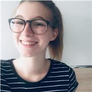 Ich gebe Online- Nachhilfeunterricht auf Grundschul- und Oberstufenniveau in den Fächern Deutsch und Biologie