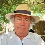 Je suis d'origine hispano-argentine. Je me debrouille en français et surtout je connais la façon de raisonner d'un hispanoparlant. Je pourrais l'aider. Voilà