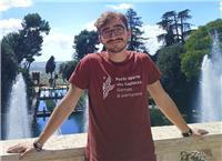 Studente laureato in storia offre ripetizioni