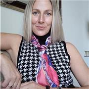 I give private and group lessons in life coaching and mindfulness.