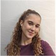 Estudiante de química en la Complutense, tengo 18 años y me encantaría poder combinar mi estudios dando clases a niños.