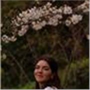 Studentessa di Psicologia fornisce aiuto compiti per bambini della scuola elementare in presenza su Roma