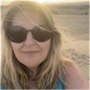 Profesora de inglés con amplia experiencia ofrece clases personalizadas para niños y adultos. Mejora tu fluidez y comprensión