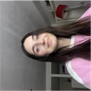 Soy una chica de 21 años, bastante tranquila y paciente. Podría dar clases a niños de cualquier edad y adaptarme a lo que necesite