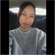 Experta en el cuidado de niños entre 0 y 12 años, practicando una enseñanza respetuosa acorde al ritmo de cada niño. 