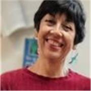 Licenciada en Arte en Universidad Complutense de Madrid, enseñando por varios años, diferentes edades