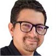 Ingeniero de título, docente de matemáticas por vocación