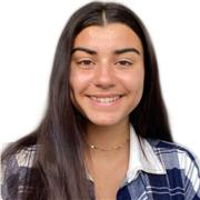 Profesora de inglés. Nivel B2, trabajadora de campamentos de verano en Estados Unidos, imparte clases para todo tipo de edades