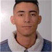 No soy profesor pero tengo conocimiento y se me da bien enseñar.