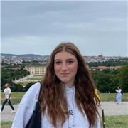 Studentessa di economia propone lezioni di matematica per ragazzi fino alle scuole superiori