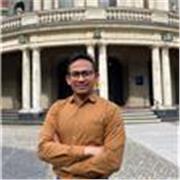 Englisch-Tutor, der dir hilft, effizient und selbstbewusst Englisch zu lernen