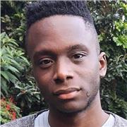 Sou graduando em Química Industrial