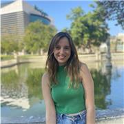 Estudiante de Educación Social con experiencia en cuidado infantil