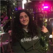 Studentessa al quarto anno di medicina con diploma di maturità classica offre ripetizioni e aiuto compiti