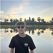 Langue maternnelle espagnole, étudiant en ingénierie industrielle et en administration des affaires bilingue prof d'espagnol.