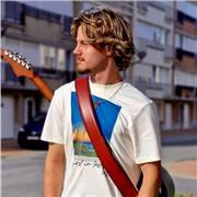 Profs de musique (piano, guitare et batterie)