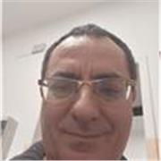 Laurea in Lettere Classiche(voto 110 con lode).Lunga esperienza di insegnamento a italiani e stranieri