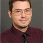 Führungskraft im Handel und Vertrieb bietet Coaching in Führung, Persönlichkeitsentwicklung und Selbstorganisation an.