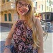 Sono una studentessa diplomata quest'anno con 100/100. Mi offro per dare ripetizioni a ragazz* per qualsiasi materia! Off/On-line
